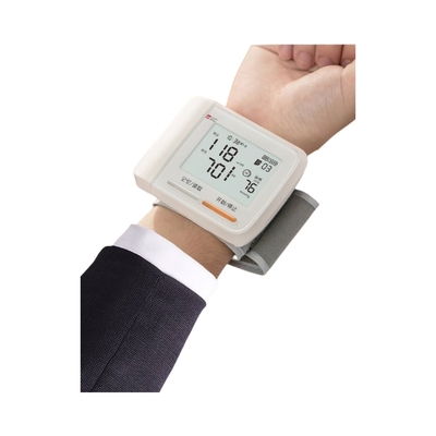 CE Certified Home Blood Pressure Monitor with Machine Technology Model Plastic Material